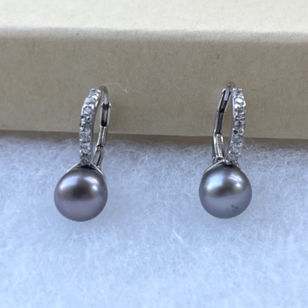6mm Gray Pearl Leverback Earrings w/ cz - Picture 6 of 6